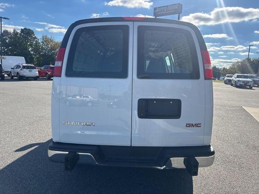 2024 GMC Savana 2500 Work Van