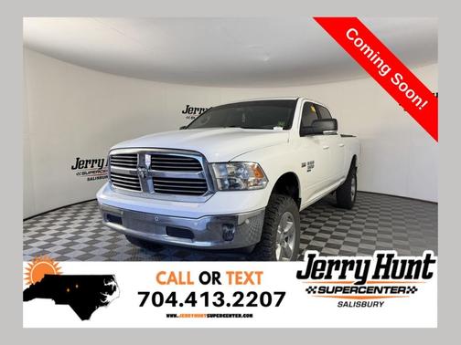 Bright White Clearcoat 2019 RAM 1500 Classic Big Horn