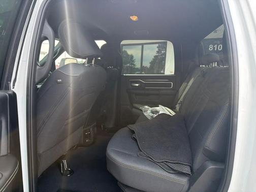 Bright White Clearcoat 2026 RAM 2500 Big Horn