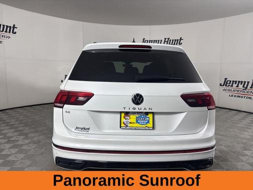 Opal White Pearl Effect 2023 Volkswagen Tiguan 2.0T SE R-Line Black