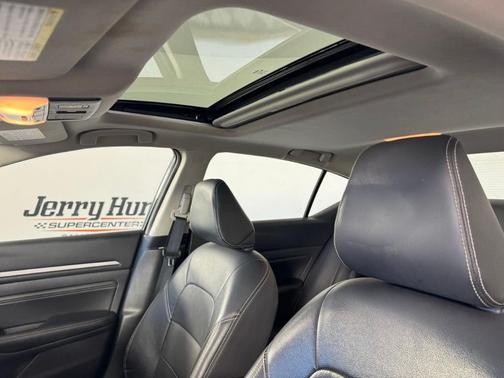 2022 Nissan Altima 2.5 SL