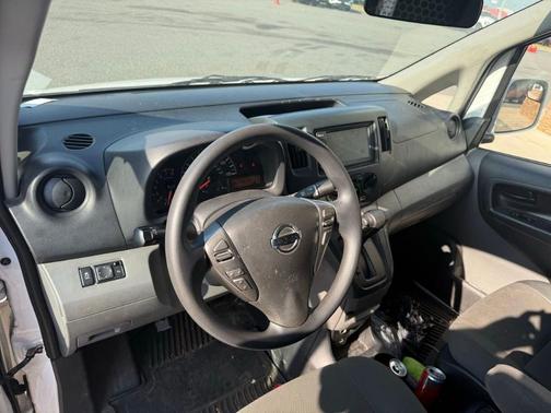 2020 Nissan NV200 SV