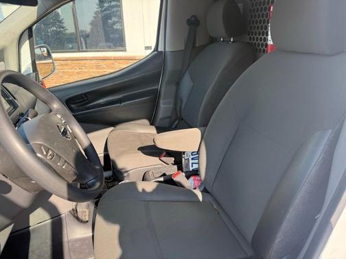 2020 Nissan NV200 SV