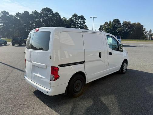 2020 Nissan NV200 SV
