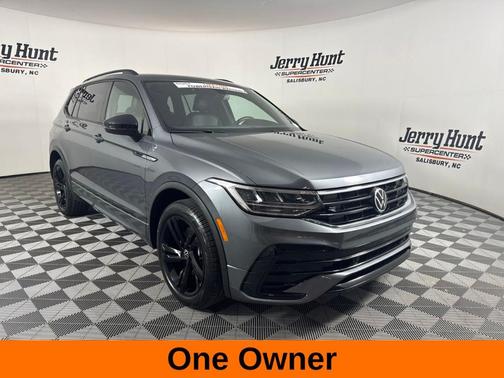 2024 Volkswagen Tiguan 2.0T SE R-Line Black