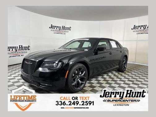 Gloss Black 2023 Chrysler 300 S