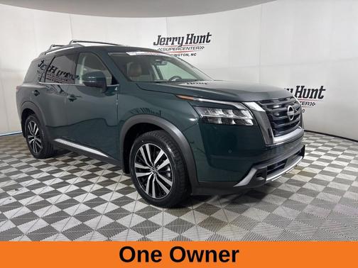 2024 Nissan Pathfinder Platinum