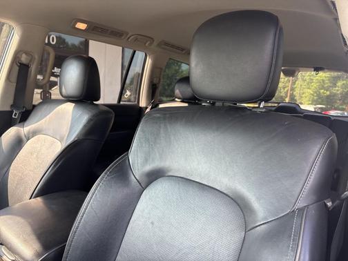 2021 INFINITI QX80 Luxe
