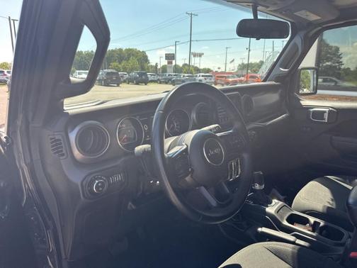 2022 Jeep Gladiator Sport