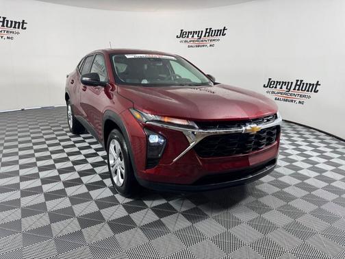 2025 Chevrolet Trax LS