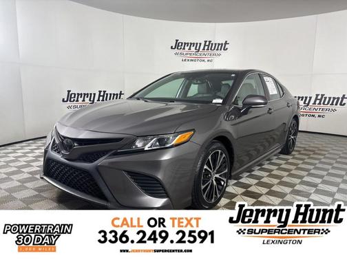 2020 Toyota Camry SE