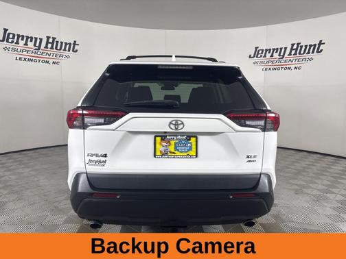 2020 Toyota RAV4 XLE