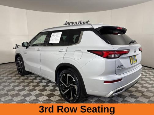 2023 Mitsubishi Outlander PHEV SEL