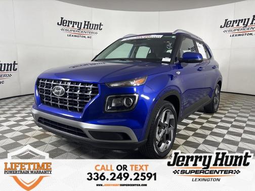 2024 Hyundai VENUE SEL