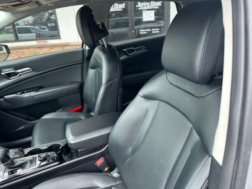 2025 Kia Sportage SX