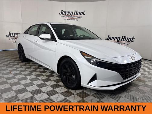 2021 Hyundai ELANTRA SEL