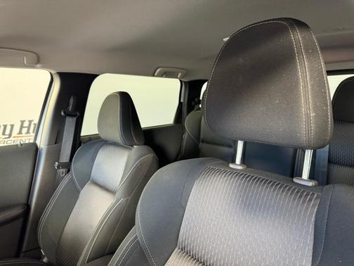 2024 Mitsubishi Outlander ES