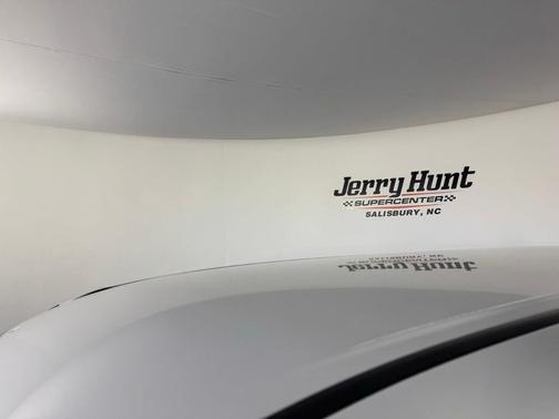 2024 Mitsubishi Outlander ES