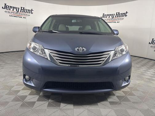 2017 Toyota Sienna L
