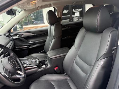 Snowflake White Pearl 2023 Mazda CX-9 Touring Plus