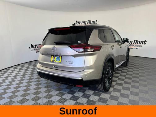 Champagne Silver Metallic / Super Black 2025 Nissan Rogue Platinum