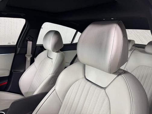 2025 Genesis G70 3.3T Sport Advanced