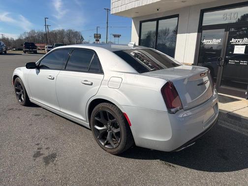 2023 Chrysler 300 S