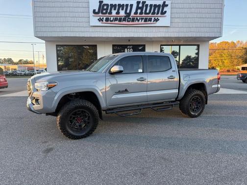 2020 Toyota Tacoma SR5