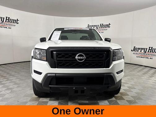 Glacier White 2024 Nissan Frontier S