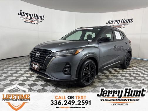 2023 Nissan Kicks SR