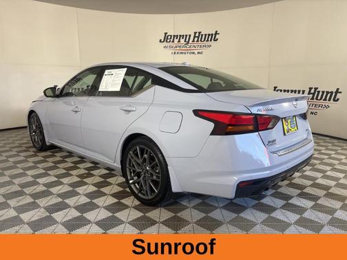 2023 Nissan Altima 2.0 SR