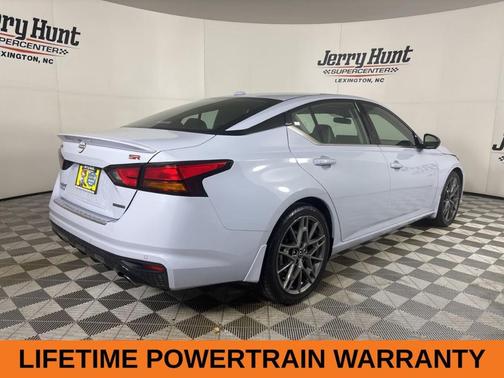 2023 Nissan Altima 2.0 SR