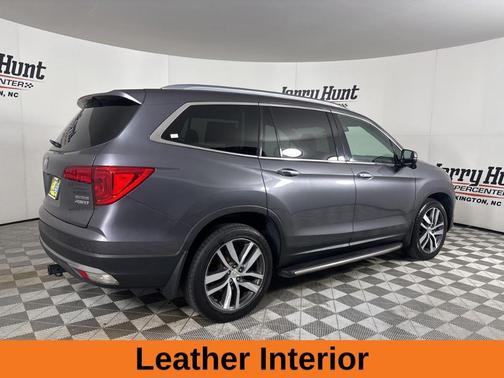 Gray 2017 Honda Pilot Touring