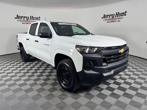 2024 Chevrolet Colorado WT