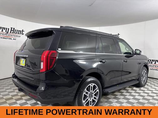 Black Metallic 2025 Ford Expedition Active