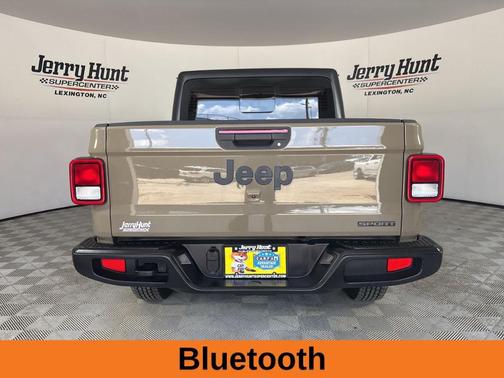 2020 Jeep Gladiator Sport