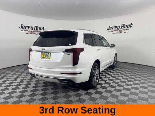 2025 Cadillac XT6 Premium Luxury FWD