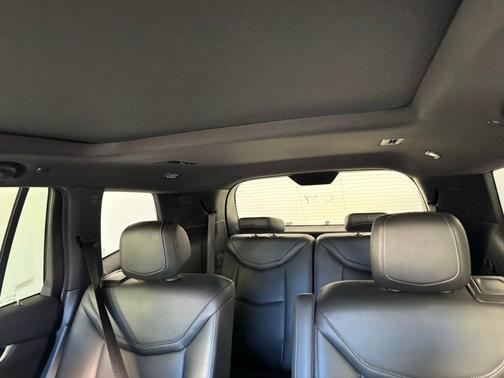 2025 Cadillac XT6 Premium Luxury FWD