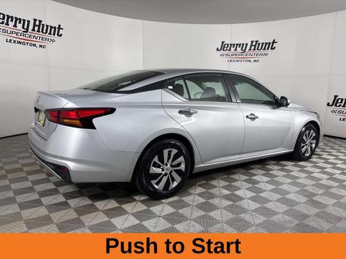 2022 Nissan Altima 2.5 S