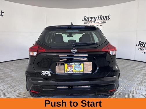 2025 Nissan Kicks Play S
