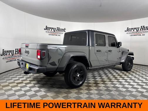 Sting Gray Clearcoat 2022 Jeep Gladiator Sport