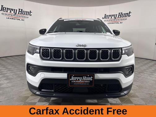 2024 Jeep Compass Latitude Lux