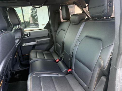 Carbonized Gray Metallic 2023 Ford Bronco Badlands