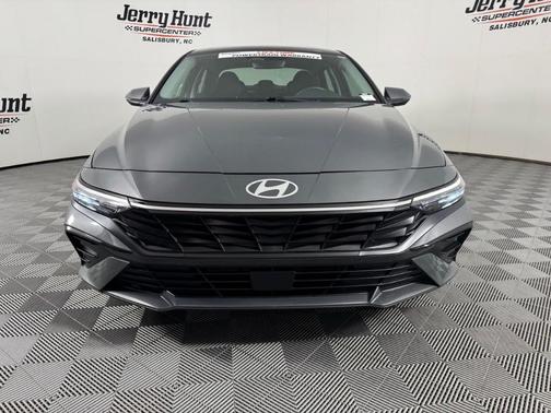 Gray Pearl 2025 Hyundai ELANTRA HEV Limited