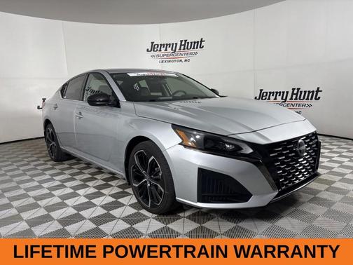 2023 Nissan Altima 2.5 SR