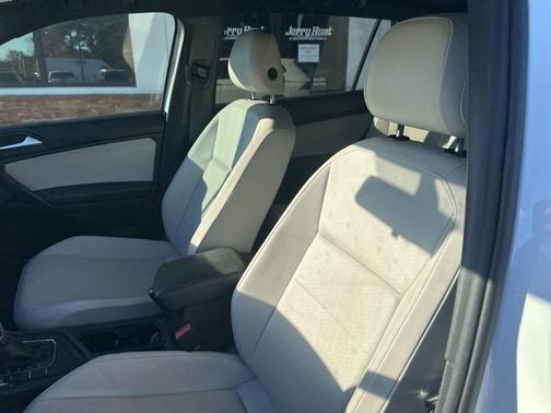 2019 Volkswagen Tiguan 2.0T SEL R-Line Black