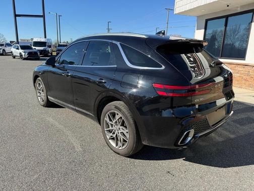 2024 Genesis GV70 2.5T