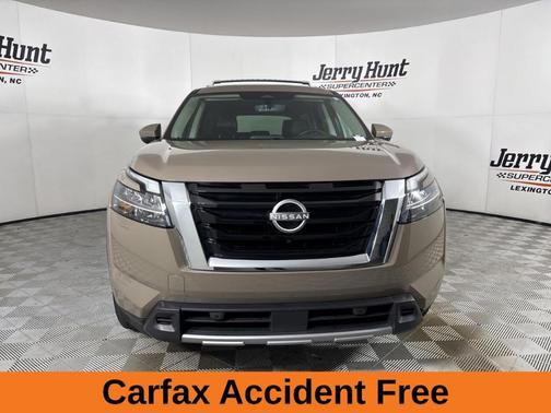 2024 Nissan Pathfinder Platinum
