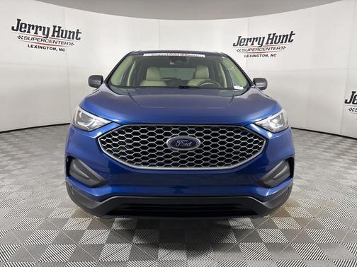 2023 Ford Edge SE