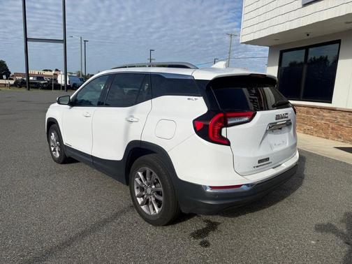 2022 GMC Terrain SLT